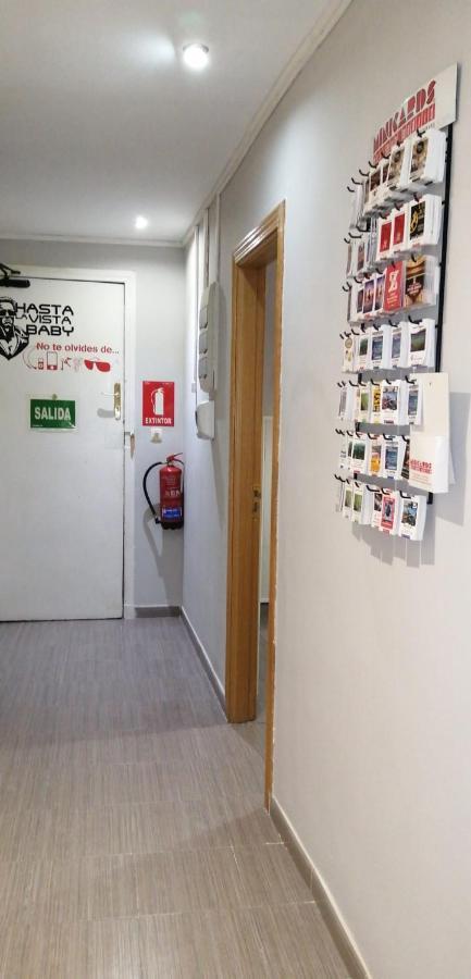 Hostal Oxum Madrid Exterior photo