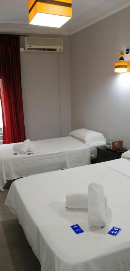 Hostal Oxum Madrid Exterior photo